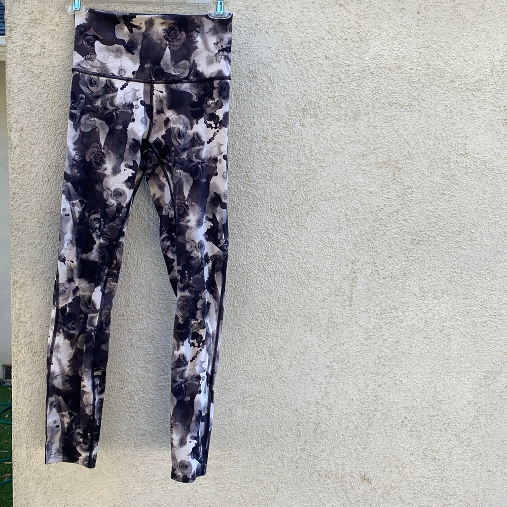 Lululemon highwaisted S